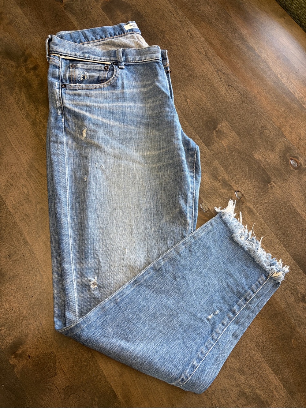 Moussy Vinatage Distressed Denim